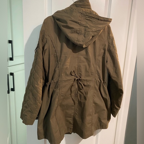 Green & Gold Anorak Jacket - Picture 6 of 7